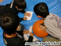 ハロウィン・カボチャカービング