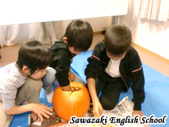 ハロウィン・カボチャカービング