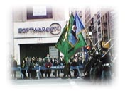 パレードです。旗が緑でしょ？