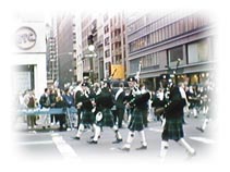 アイルランドなので、スカートにバグパイプです