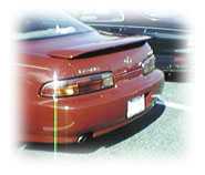 日本ではソアラという名前の車です。米ではレクサスSC400